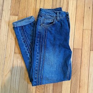 URBAN OUTFITTERS STRAIGHT LEG JEANS